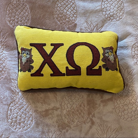 small rectangular throw pillows